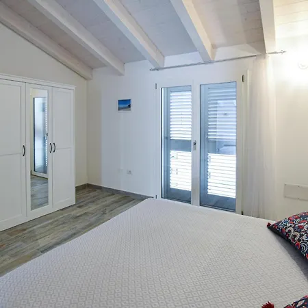 شقة 2 Bedroom Stunning In Santantioco
